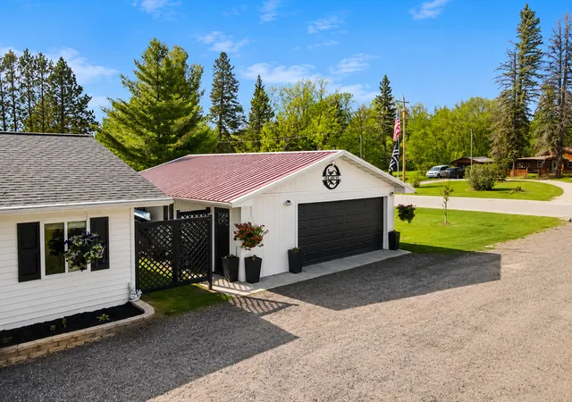 Photo 3 of Single family home for sale at 202 Ash St, Bigfork, MN 56628 | MLS# 7083112 | Listing updated on 2026-07-27