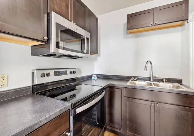 Photo 3 of Multi family home for sale at 303 W 4th Street, Duluth, MN 55806 | MLS# 7083132 | Listing updated on 2026-10-21