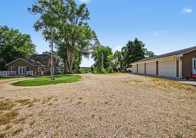 3rd image of 26850 Aberdeen Ave, New Prague, MN 56071 | MLS# 7083151