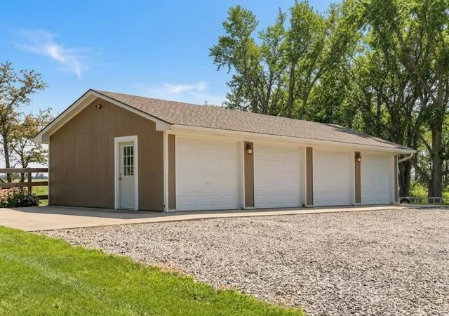 4th image of 26850 Aberdeen Ave, New Prague, MN 56071 | MLS# 7083151