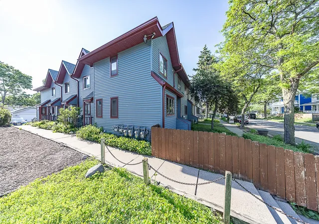 Homes for sale in Minneapolis, MN | 2421 Elliot Ave, Minneapolis, MN 55404 | MLS# 7083161