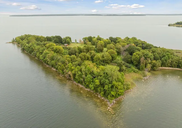Homes for sale in Walker, MN | 1720 & 1730 Pelican Island Lndg Nw, Walker, MN 56484 | MLS# 7083196