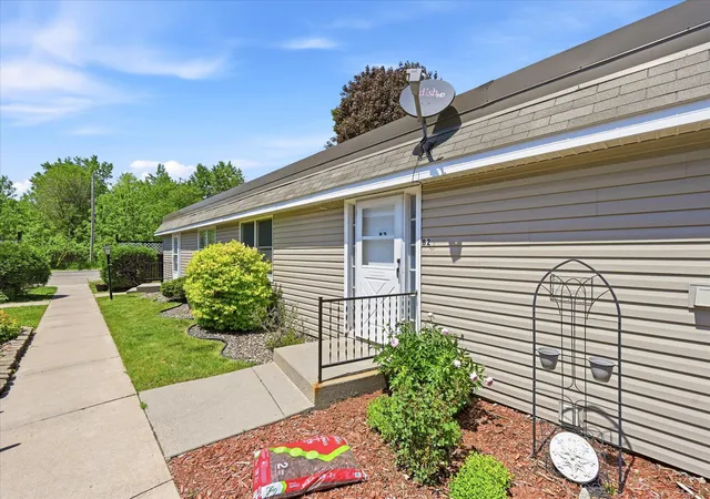Homes for sale in Stillwater, MN | 6081 Paris Ave N #B2, Stillwater, MN 55082 | MLS# 7083207