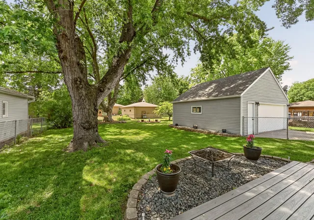 Homes for sale in Rochester, MN | 914 16 1/4 St Se, Rochester, MN 55904 | MLS# 7083220