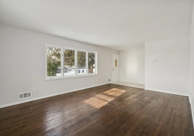 4th image of 4615 Johnson St Ne, Minneapolis, MN 55421 | MLS# 7083228