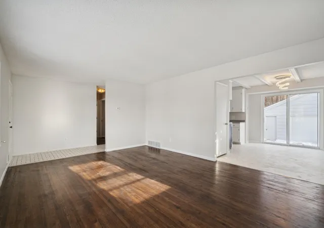 5th image of 4615 Johnson St Ne, Minneapolis, MN 55421 | MLS# 7083228