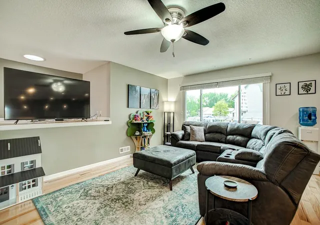 Photo 4 of Sale Pending at 15614 Heywood Way, Saint Paul, MN 55124 | MLS# 7083254 | Listing updated on 2026-08-24
