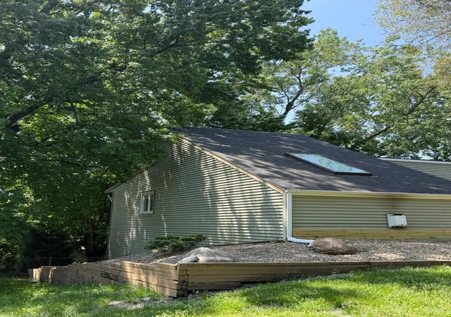 2nd image of 5111 Circle Down, Golden Valley, MN 55416 | MLS# 7083271
