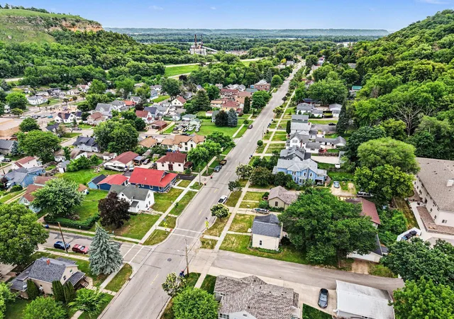 3rd image of 203 E 7Th St, Red Wing, MN 55066 | MLS# 7083274