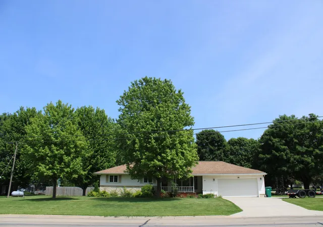 Homes for sale in Elkton, MN | 200 N Adams St, Elkton, MN 55933 | MLS# 7083298