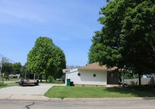 Homes for sale in Elkton, MN | 200 N Adams St, Elkton, MN 55933 | MLS# 7083298