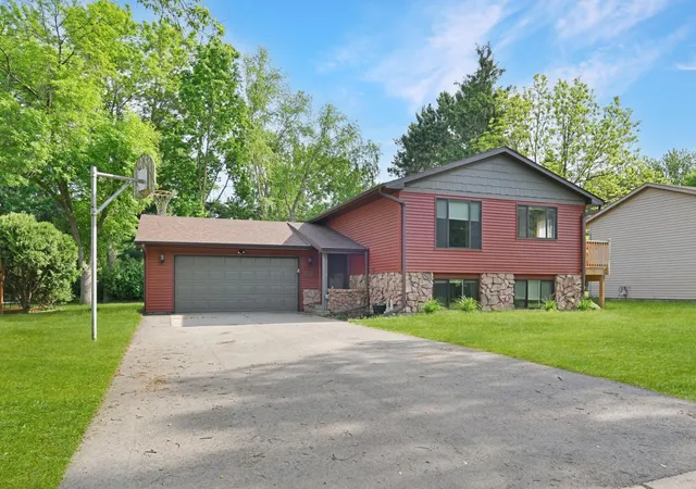 1st image of 807 2 1/2 St N, Sartell, MN 56377 | MLS# 7083316