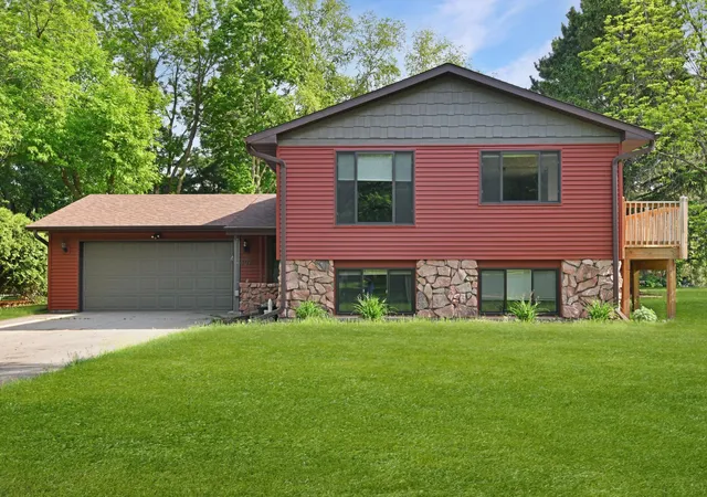 2nd image of 807 2 1/2 St N, Sartell, MN 56377 | MLS# 7083316