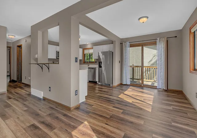 Photo 4 of Single family home for sale at 807 2 1/2 St N, Sartell, MN 56377 | MLS# 7083316 | Listing updated on 2026-10-01