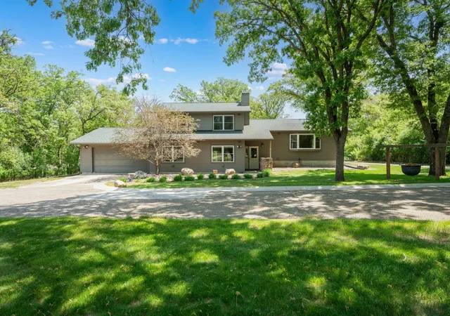 2nd image of 2000 Schmidt Ct Se, Rochester, MN 55904 | MLS# 7083320
