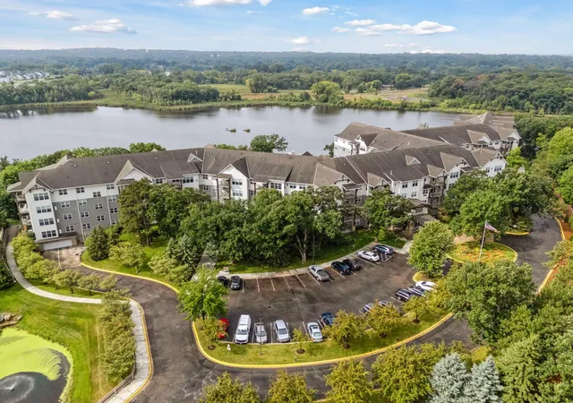 Listing Photo 2 - Condo for sale in building located at 1900 Rush Lake Trl, New Brighton, MN 55112 - Unit #416