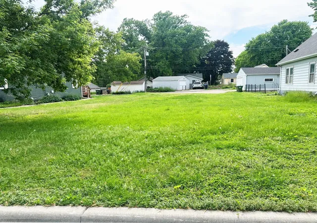 Photo 1 of Sale Pending at 1703 Eustis St, Saint Paul, MN 55113 | MLS# 7083367 | Listing updated on 2026-09-13