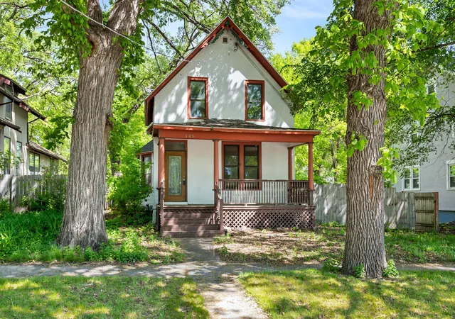 1st image of 335 9th Ave S, Fargo, ND 58103 | MLS# 7083368