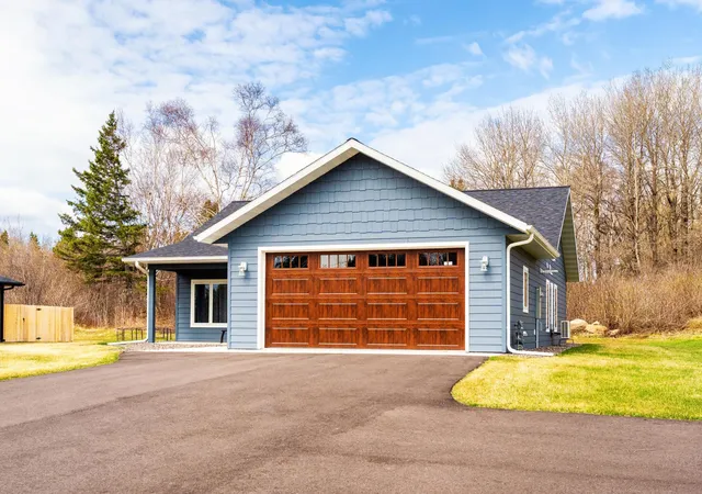 Homes for sale in Hermantown, MN | 3829 Stebner Rd, Hermantown, MN 55811 | MLS# 7083387