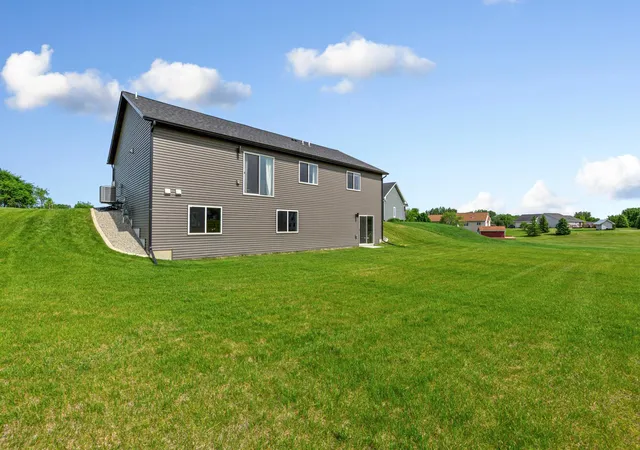 Homes for sale in Elysian, MN | 3 Lynae Cir, Elysian, MN 56028 | MLS# 7083453