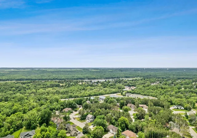 Homes for sale in Prescott, WI | 595 Hillside Dr, Prescott, WI 54021 | MLS# 7083469