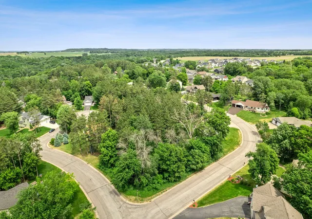 Homes for sale in Prescott, WI | 595 Hillside Dr, Prescott, WI 54021 | MLS# 7083469