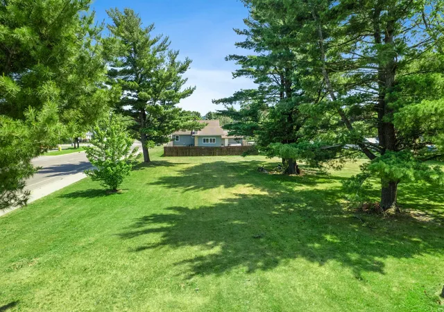 Homes for sale in Lake City, MN | 1000 W Lyon Ave, Lake City, MN 55041 | MLS# 7083473