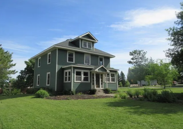 Photo 3 of Sale Pending at 416 E Division St, Elbow Lake, MN 56531 | MLS# 7083532 | Listing updated on 2026-09-22