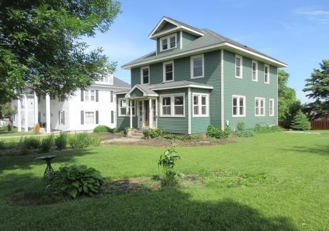 Photo 4 of Sale Pending at 416 E Division St, Elbow Lake, MN 56531 | MLS# 7083532 | Listing updated on 2026-09-22