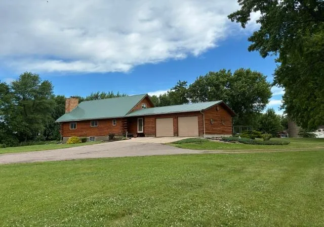 Homes for sale in Dundee, MN | 2928 41St St, Dundee, MN 56131 | MLS# 7083554