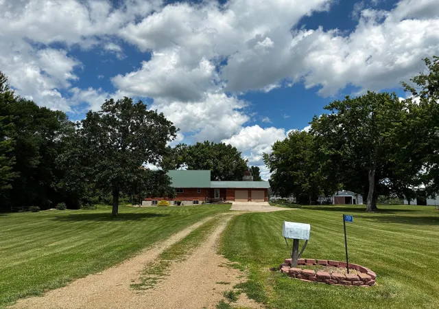 Homes for sale in Dundee, MN | 2928 41St St, Dundee, MN 56131 | MLS# 7083554