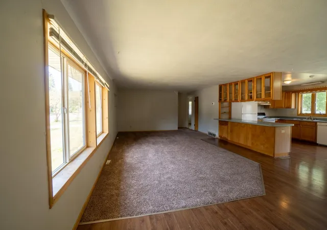 Photo 4 of Single family home for sale at 1812 4th Street S, Moorhead, MN 56560 | MLS# 7083579 | Listing updated on 2026-10-05