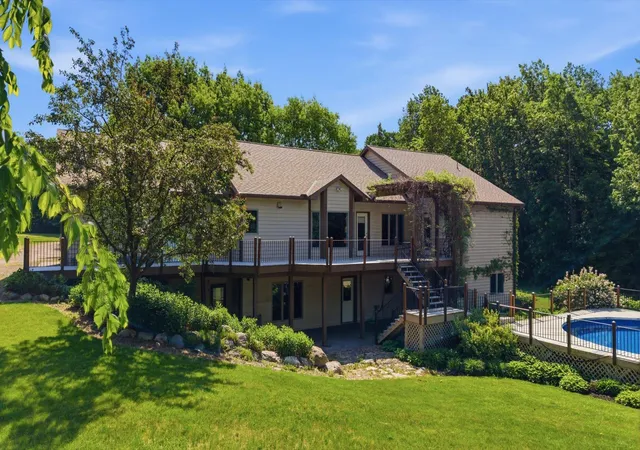 Photo 4 of Single family home for sale at 1665 County Rd 5 SW, Howard Lake, MN 55349 | MLS# 7083607 | Listing updated on 2026-08-04