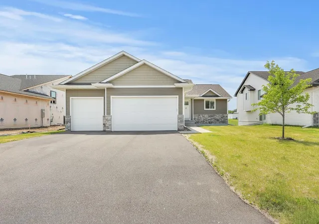 1st image of 9991 14th Cir Ne, Saint Michael, MN 55376 | MLS# 7083627