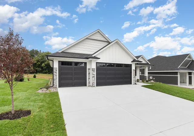 1st image of 11876 38th Pl Ne, Saint Michael, MN 55376 | MLS# 7083631