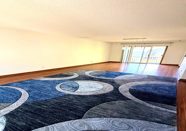 2nd image of 4567 Horizon Cir, Saint Paul, MN 55123 | MLS# 7083640