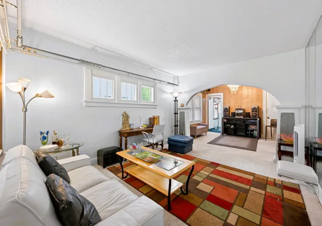 Photo 4 of Single family home for sale at 799 Fuller Ave, Saint Paul, MN 55104 | MLS# 7083652 | Listing updated on 2026-10-07
