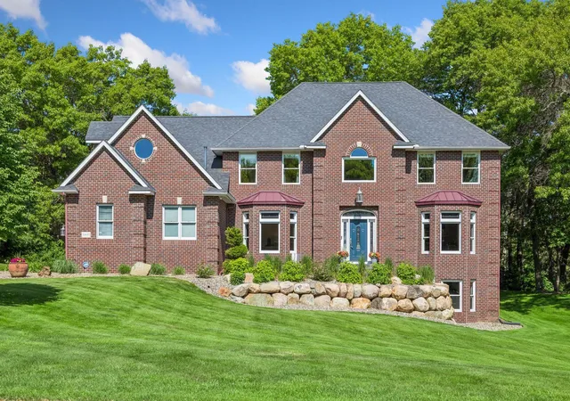 1st image of 10681 Alameda Ave, Inver Grove Heights, MN 55077 | MLS# 7083664