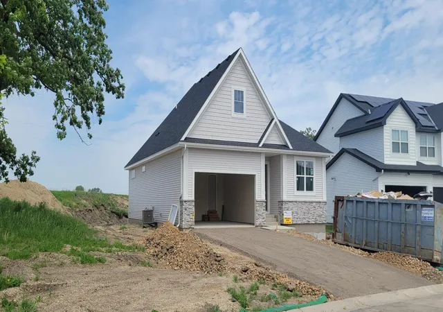 2nd image of 2048 Tamarack Rd, Carver, MN 55315 | MLS# 7083708