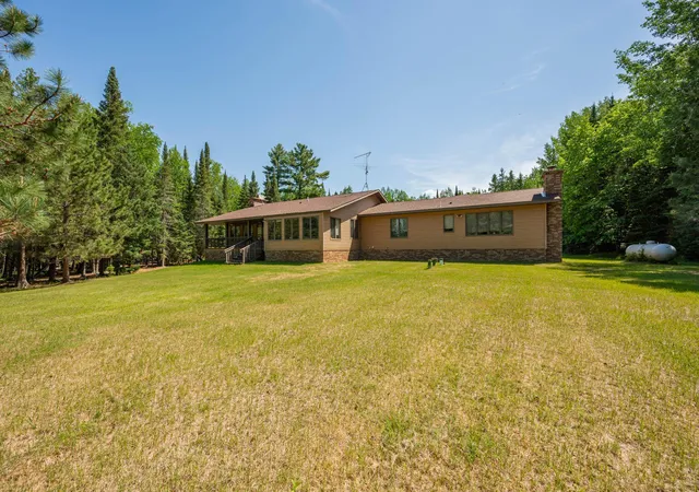 3rd image of 51301 Pine Point Rd, Bigfork, MN 56628 | MLS# 7083722