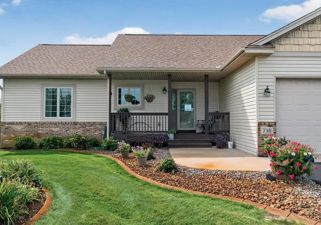 Homes for sale in Cedar, MN | 718 209th Ln Nw, Cedar, MN 55011 | MLS# 7083740