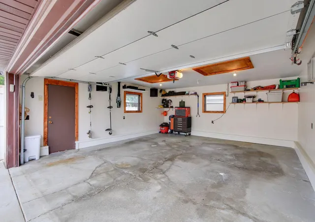 Homes for sale in West Saint Paul, MN | 300 Edith Dr, West Saint Paul, MN 55118 | MLS# 7083751