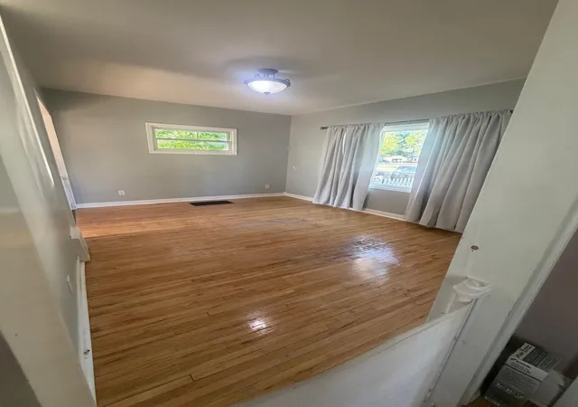 5th image of 412 4Th Ave S, South Saint Paul, MN 55075 | MLS# 7083772