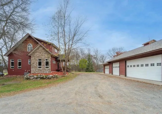 Photo 2 of Single family home for sale at 2761 Mississippi Shrs Rd, Fort Ripley, MN 56449 | MLS# 7083801 | Listing updated on 2026-10-22