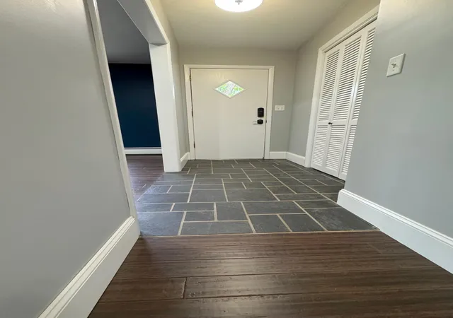 2nd image of 502 S Bruce St, Marshall, MN 56258 | MLS# 7083873