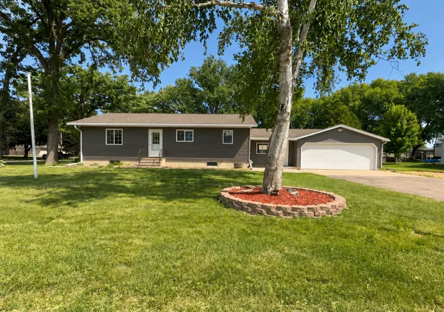 Homes for sale in Rose Creek, MN | 104 Oak St W, Rose Creek, MN 55970 | MLS# 7083882