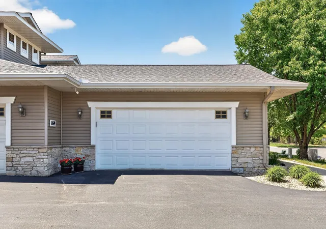 4th image of 1171 Gallery Ln, Chaska, MN 55318 | MLS# 7083922