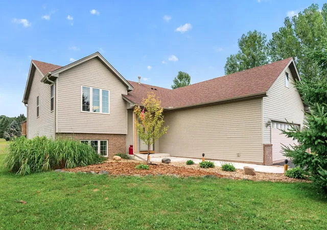 1st image of 853 217th St, Osceola, WI 54020 | MLS# 7083941