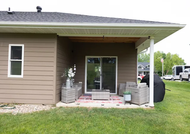 Photo 3 of Townhouse for sale at 311 Tennessee Ave, Adrian, MN 56110 | MLS# 7083965 | Listing updated on 2026-07-24