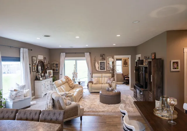 Photo 4 of Townhouse for sale at 311 Tennessee Ave, Adrian, MN 56110 | MLS# 7083965 | Listing updated on 2026-07-24